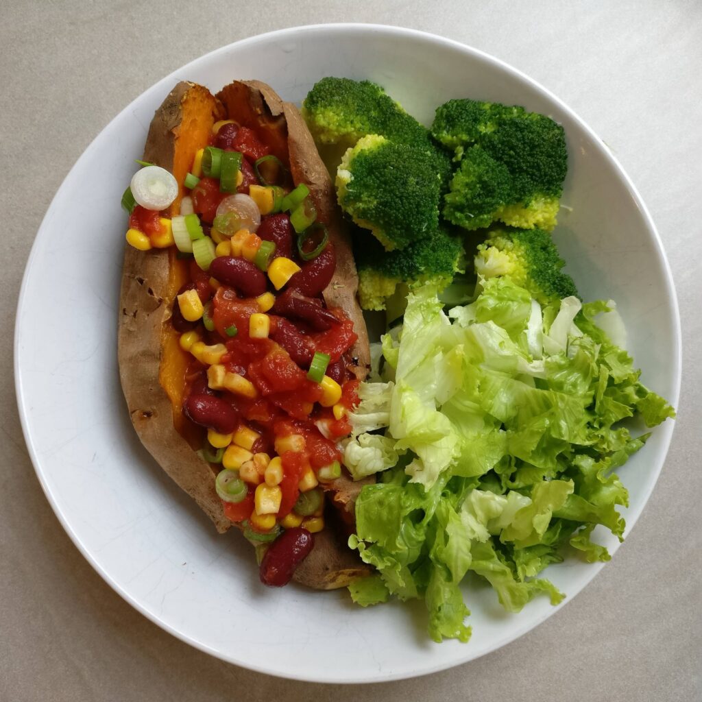 Rezeptbild - Gebackene Süßkartoffel mit Salsa - Dr. Graf, in 3 Wochen